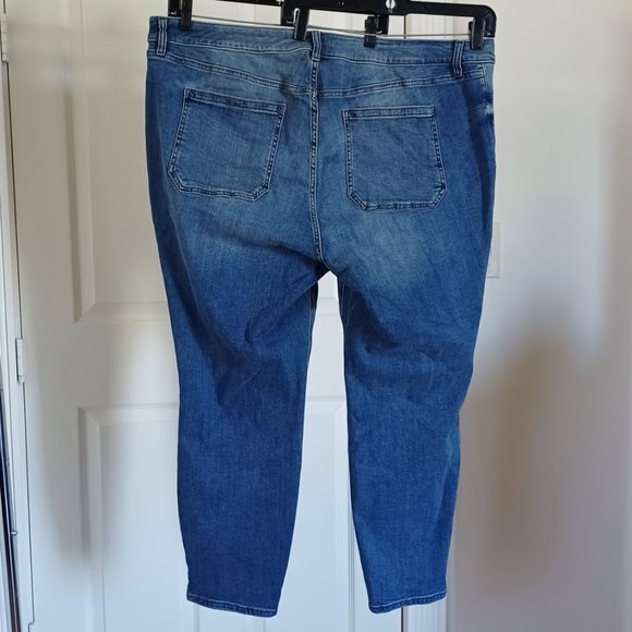 NWT Old Navy Rockstar Super Skinny High Rise Ankle Length Jeans Plus Size 24 - Picture 2 of 3